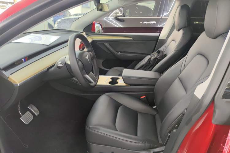 Used Tesla Model Y 2022 Rear-Wheel-Drive Version
