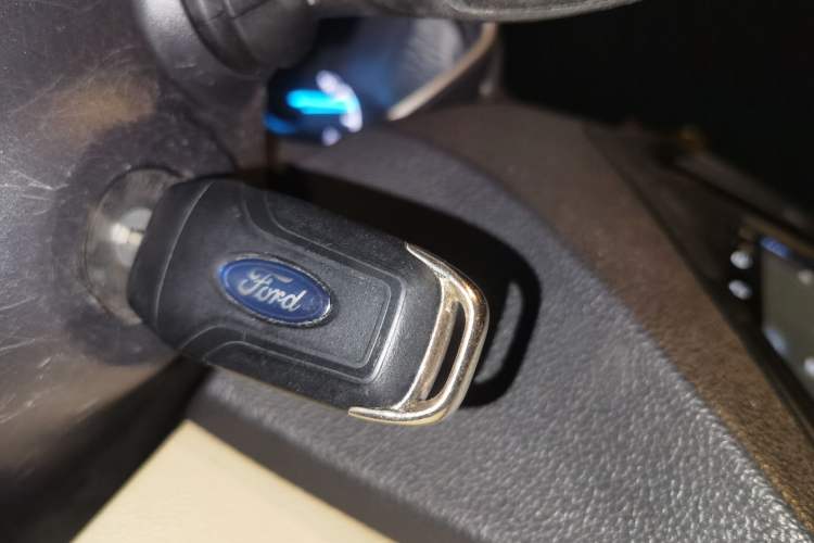 Used Ford Escort 2015 1.5L Automatic Comfort Edition Vehicle Key