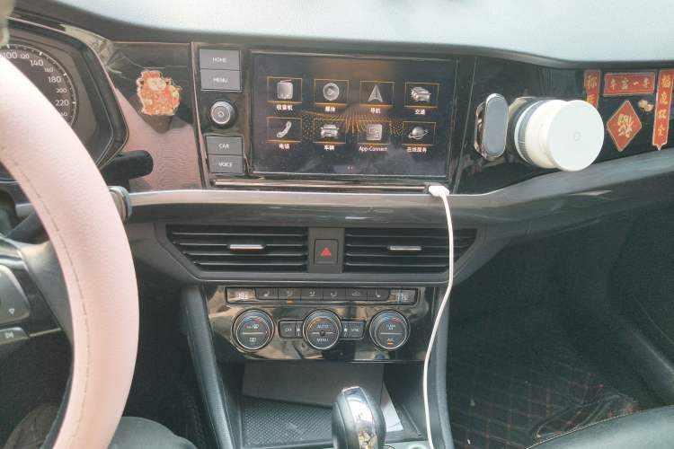 Used Volkswagen Bora 2019 Revised 1.5L Automatic Luxury Version China VI Standard Audio And AC Panel