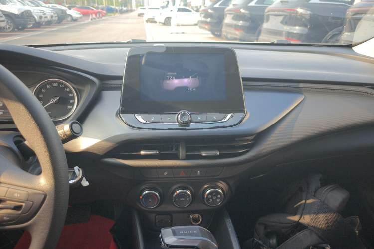 Used Buick Verano 2023 Pro Le Yi Edition Audio And AC Panel