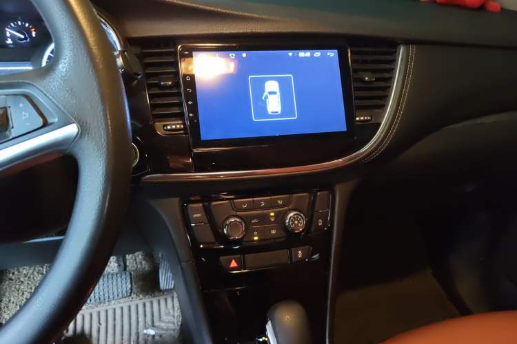 Used Buick Encore 2017 18T Automatic Two-Wheel Drive Urban Fashion Model Audio And AC Panel