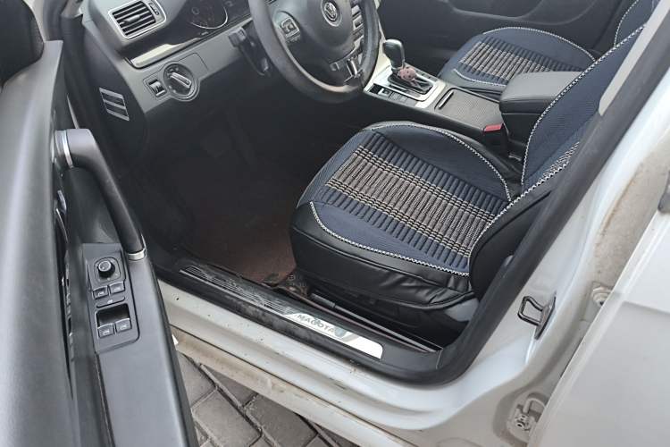 Used Volkswagen Magotan 2013 1.8TSI Prestige Model Driver Seat