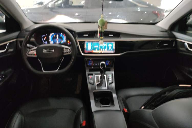 Used Geely Auto Emgrand GL 2021 UP 1.4T CVT Leading Edition Center Console