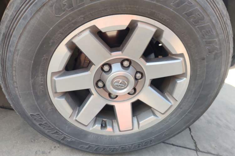 Used Toyota FJ Cruiser 
