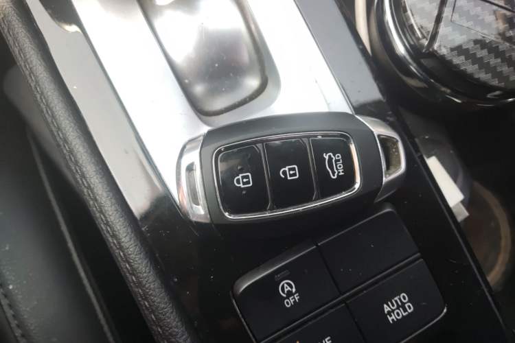 Used Hyundai Mistra 2021 1.8L CVT LUX Premium Edition
