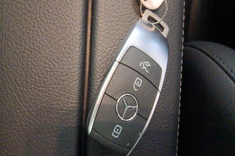 Used Mercedes-Benz GLB 2024 GLB 220 Fashion Model
