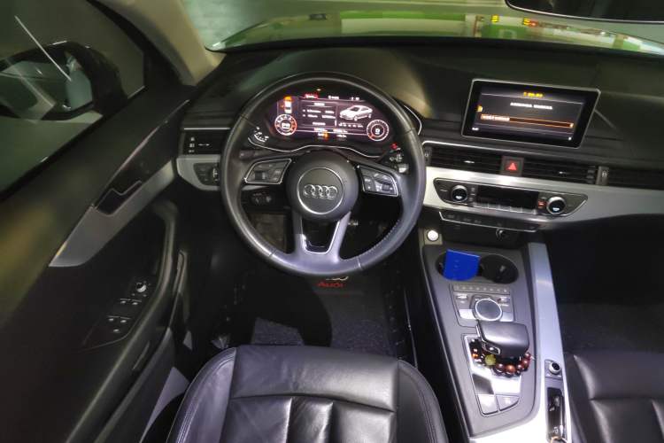 Used Audi A4L 2018 30th Anniversary Edition 40 TFSI Fashion Model