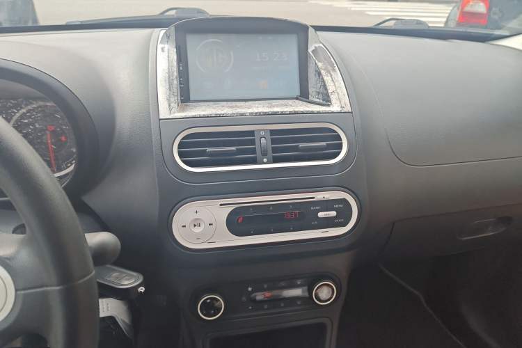 Used MG 3SW 2015 1.5L AMT Elite Model
