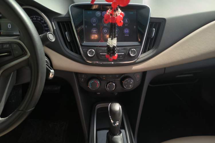 Used Chevrolet Monza 2020 320 Automatic Enjoyment Edition
