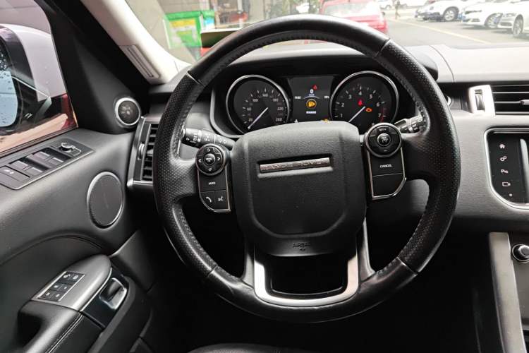 Used Land Rover Range Sport 2016 3.0 SC V6 SE
