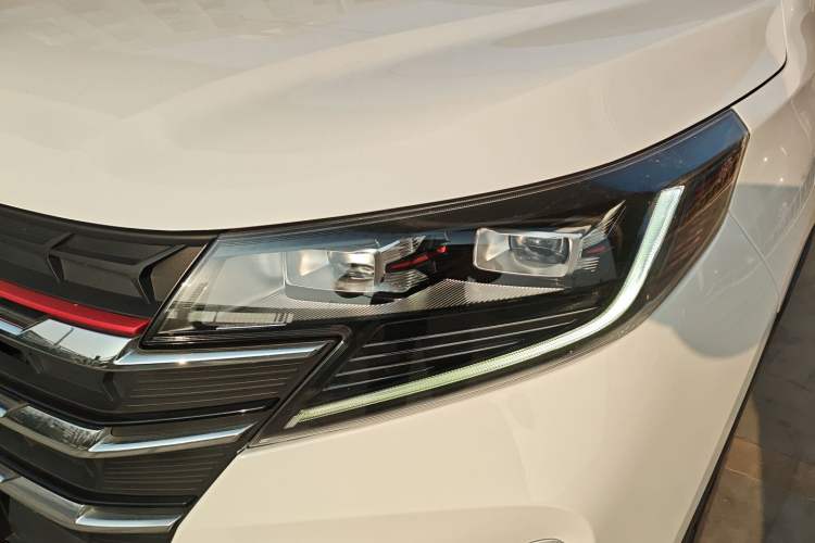 Used GAC Trumpchi GS3 2021 POWER 270T Automatic Luxury Edition Left Front Headlight