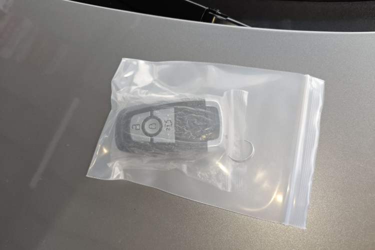 Used Lincoln Z 2024 2.0T Two-Wheel Drive Prestige Hybrid Version