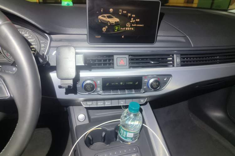 Used Audi A5 2017 Coupe 40 TFSI Fashion Model Audio And AC Panel