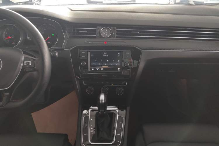 Used Volkswagen Magotan 2019 330TSI DSG Leading Model China VI Standard