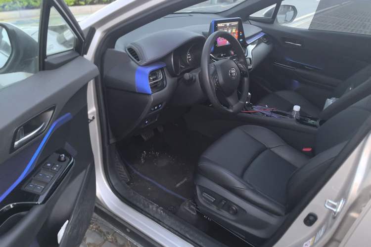 Used Toyota C-HR 2020 2.0L Leading Edition Driver Seat