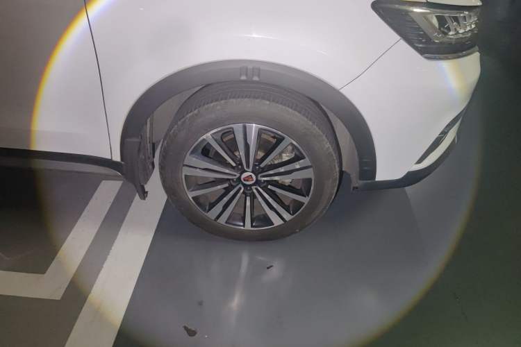 Used Roewe RX5 2019 20T Two-Wheel Drive Automatic 4G Connected Platinum Edition
