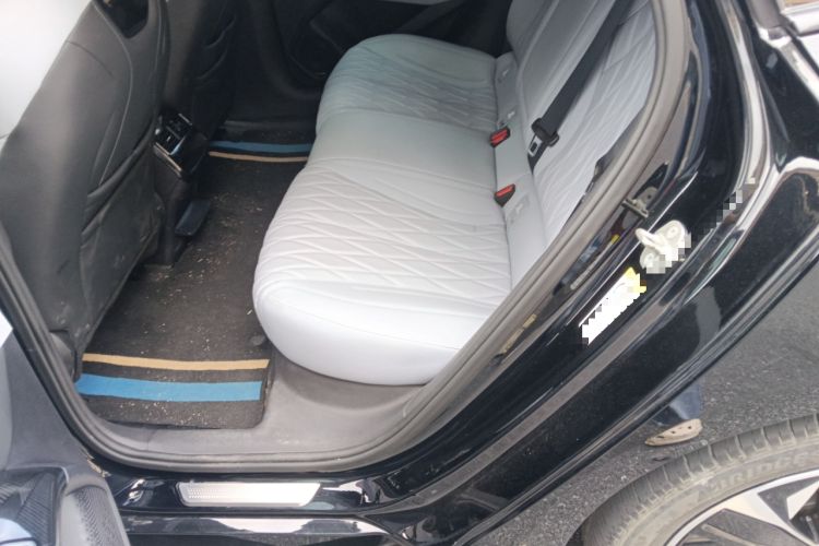 Used BYD Seal 2022 550 km Standard Range Rear-Wheel Drive Prestige Version
