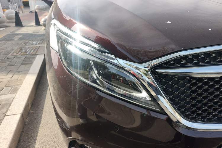 Used Buick GL8 2017 28T Avenir Avia National Emission Standard V