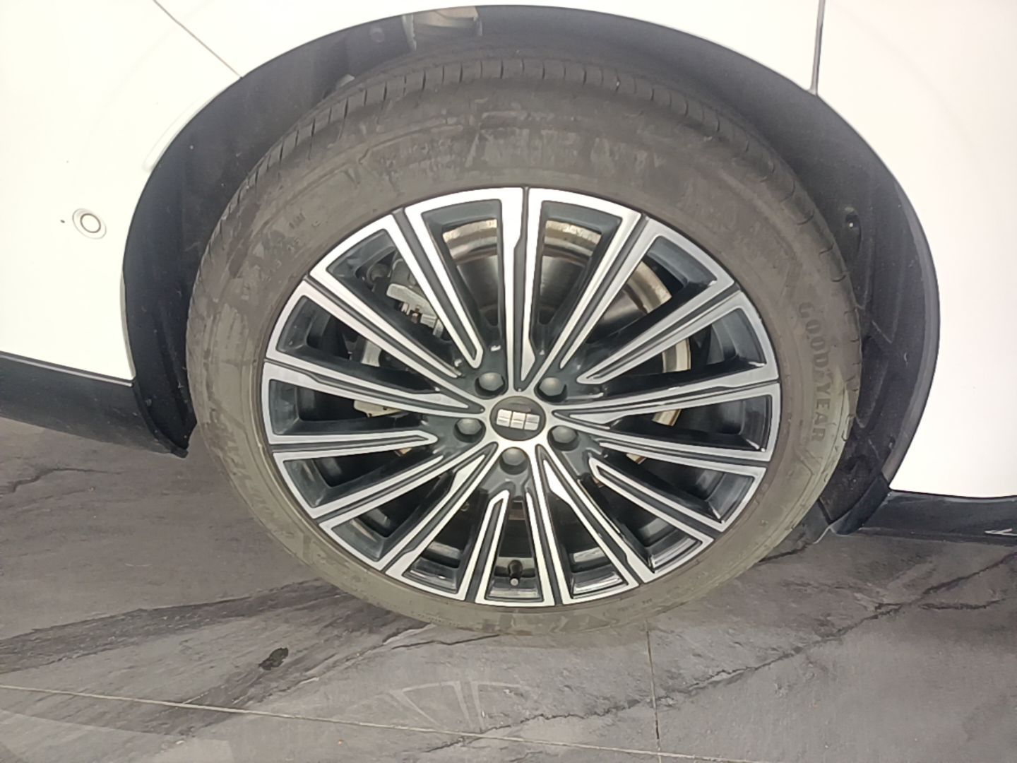 Geely Galaxy 8 2025 130km EM-P Starship Edition — снимка 11