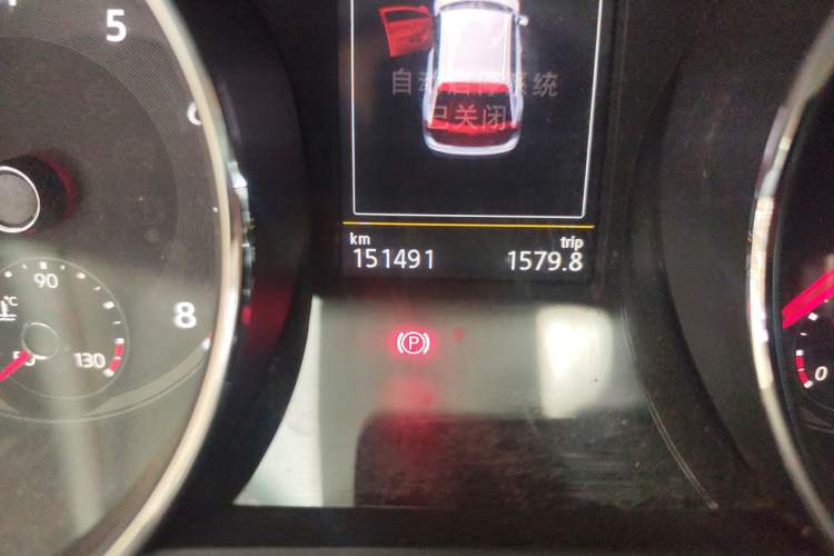 Used Volkswagen Tiguan L 2019 330TSI Automatic Two-Wheel Drive Panoramic Comfort Edition China VI Standard Odometer Close Up