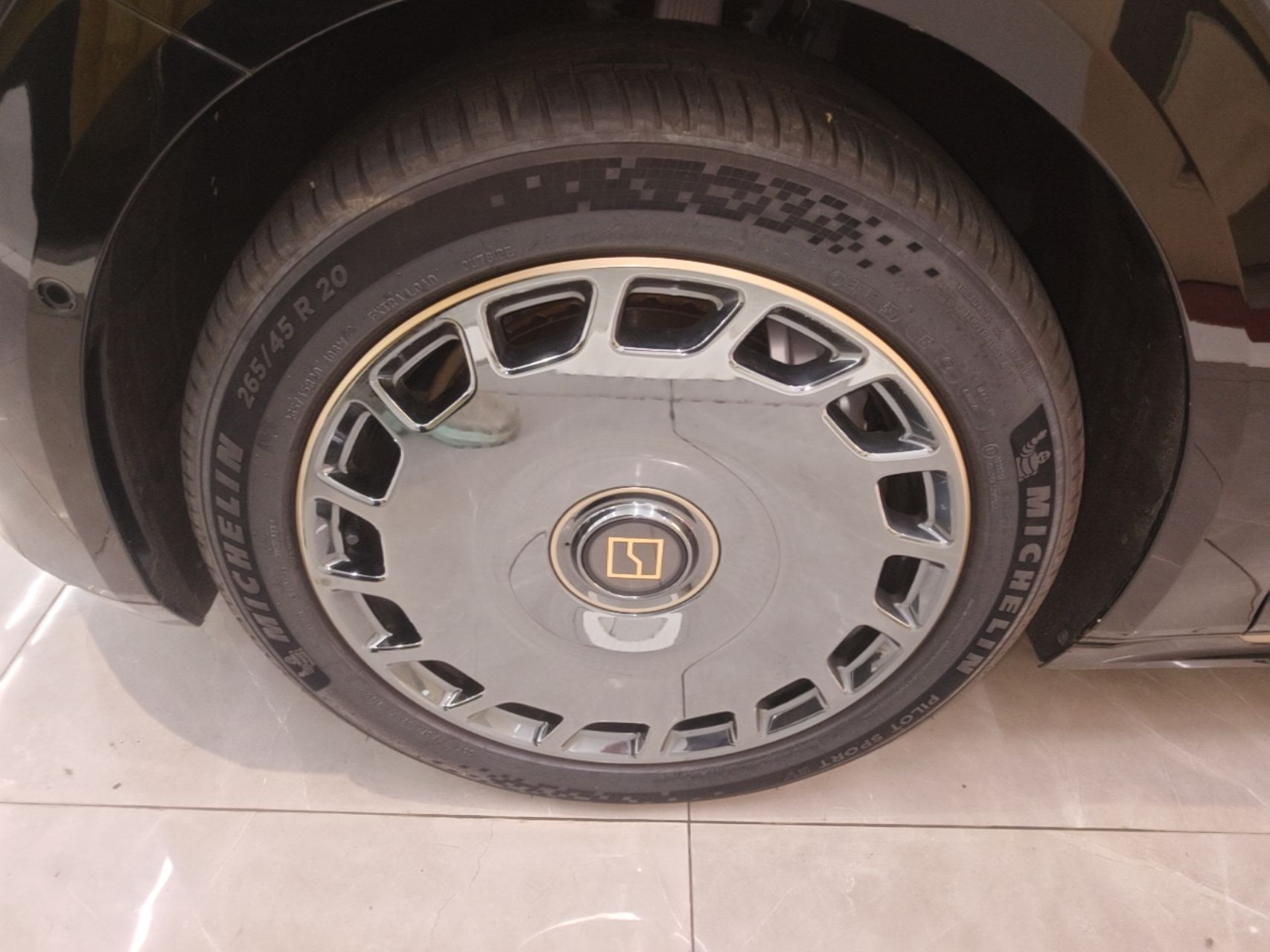 Zeekr 009 2024 GAC Trumpchi Heritage Edition — снимка 10