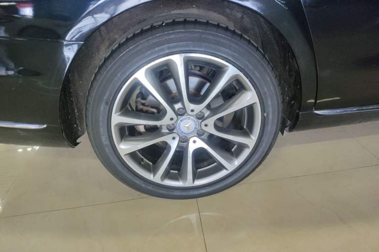 Used Mercedes-Benz E-Class 2016 E 200 L
