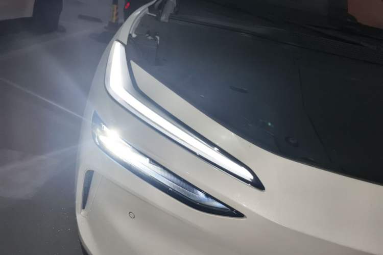 Used ONVO L60 2025 Model—60 kWh Rear-Wheel-Drive Version
