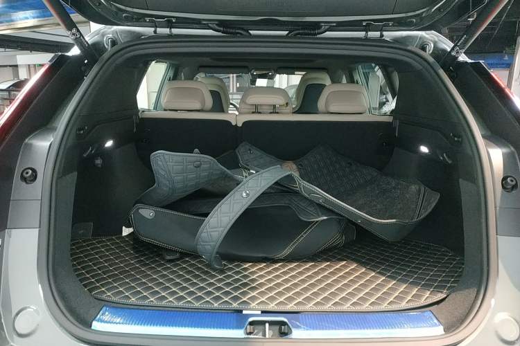 Used Volvo Volvo XC70 Plug-in Hybrid 2026 Model Four-Wheel Drive Long-Range Core