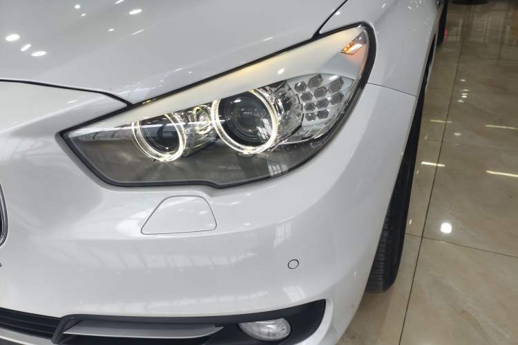 Used BMW 5 Series GT 2014 528i Leading Model
