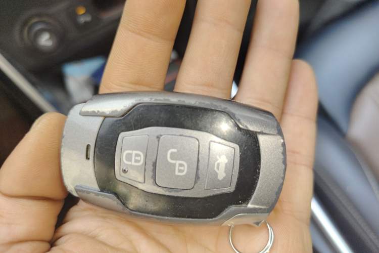 Used BYD Song 2016 GaiShi Edition 1.5TI Manual Elite Model
