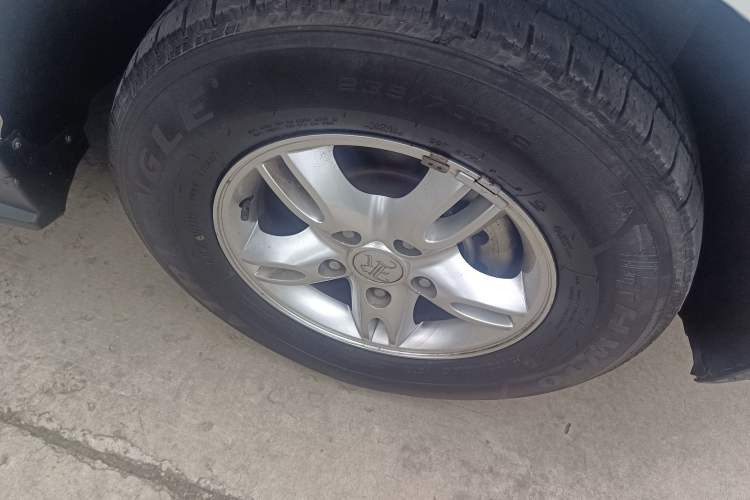 Used Roewe W5 2014 1.8T 2WD Automatic Tharu Special Edition