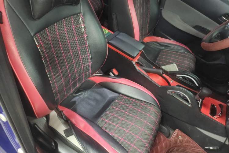 Used Honda LIFE 2021 1.5L CVT CRO-S Fun Edition Right Front Seat