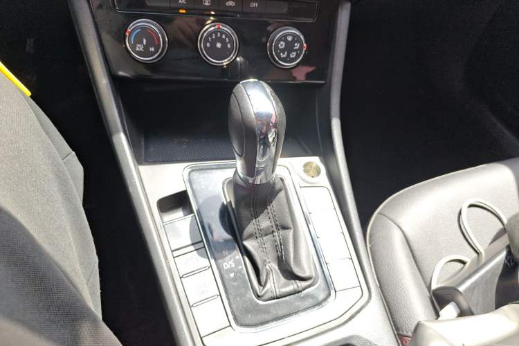 Used Volkswagen Bora 2019 Revised Version 1.5L Automatic Comfort Edition China VI Standard