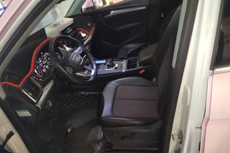 Used Audi Q5L 2018 45 TFSI Prestige Fashion Edition China V Emission Standard
