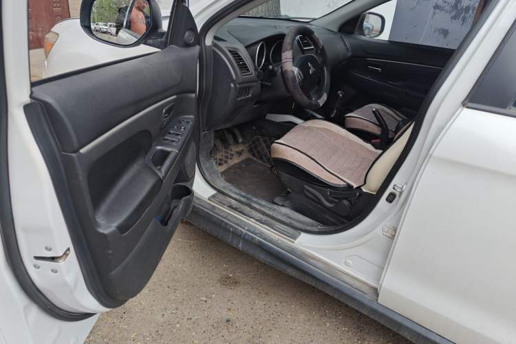 Used Mitsubishi ASX 2016 1.6L Manual Two-Wheel Drive Pioneer Edition Driver Seat