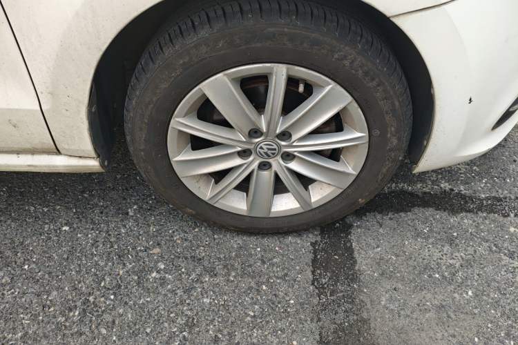 Used Volkswagen Polo 2014 1.6L Manual Comfort Edition