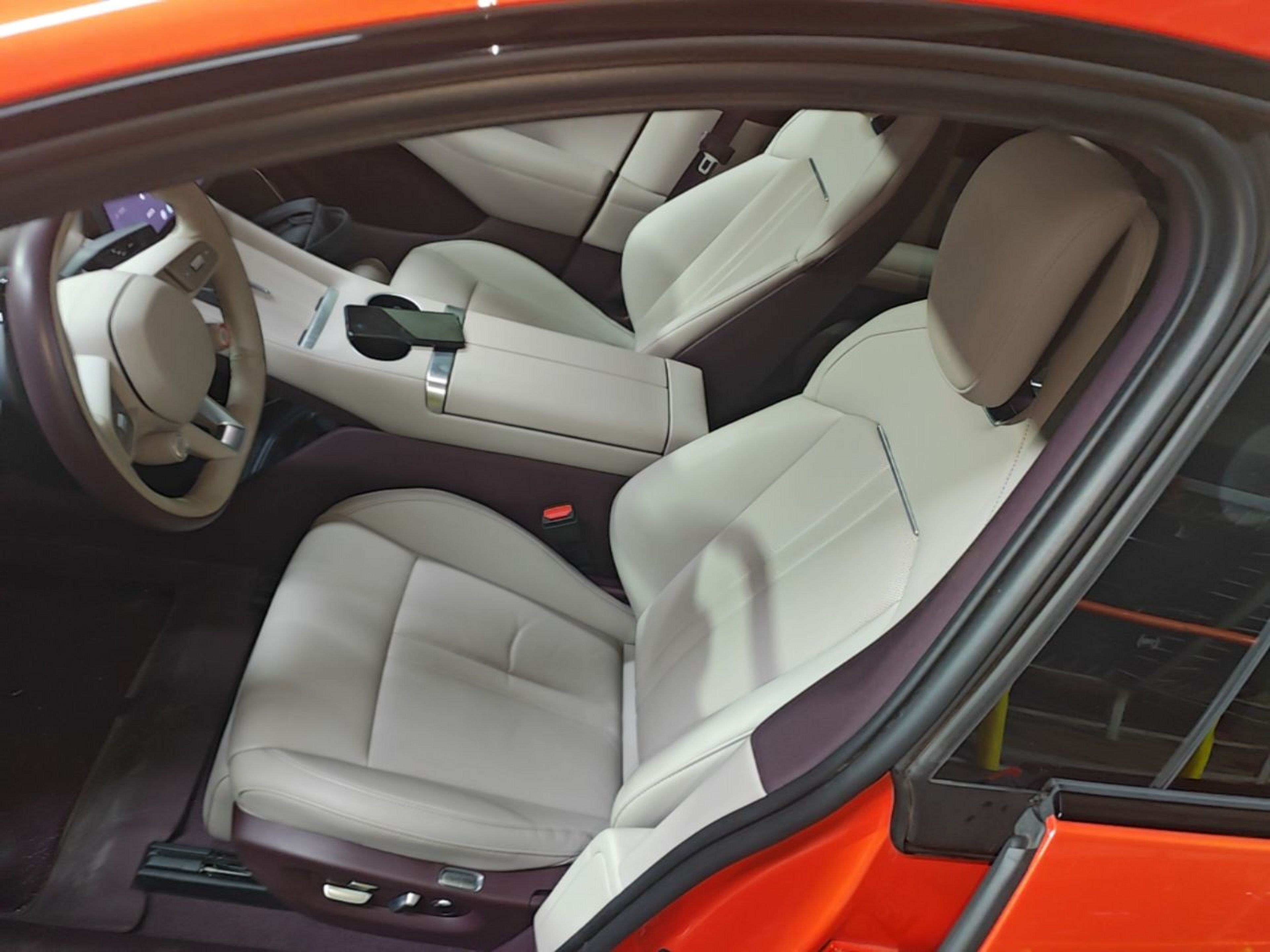 Interior delantero