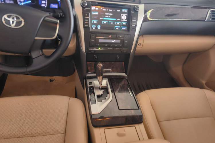 Used Toyota Camry 2015 2.0G Premier Edition