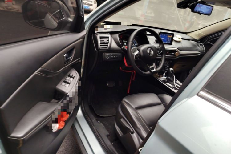 Used Dongfeng Fengon S560 2018 1.8L CVT Smart Connect 7-Seater Driver Seat