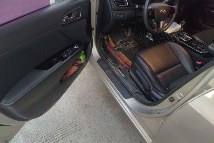 Used Hyundai Mistra 2016 1.8L Automatic Smart GLS Driver Seat