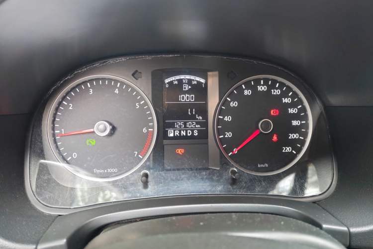 Used Volkswagen Lavida 2013 1.6L Automatic Fashion Edition