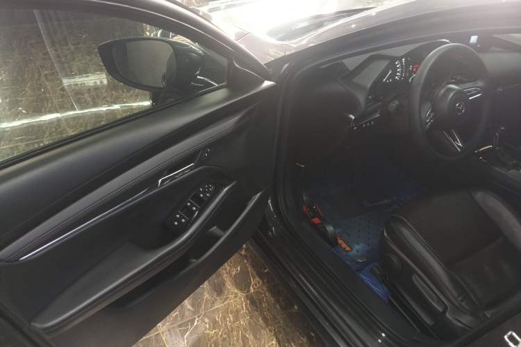 Used Mazda 3 Axela 2021 2.0L Automatic Zhiya Edition