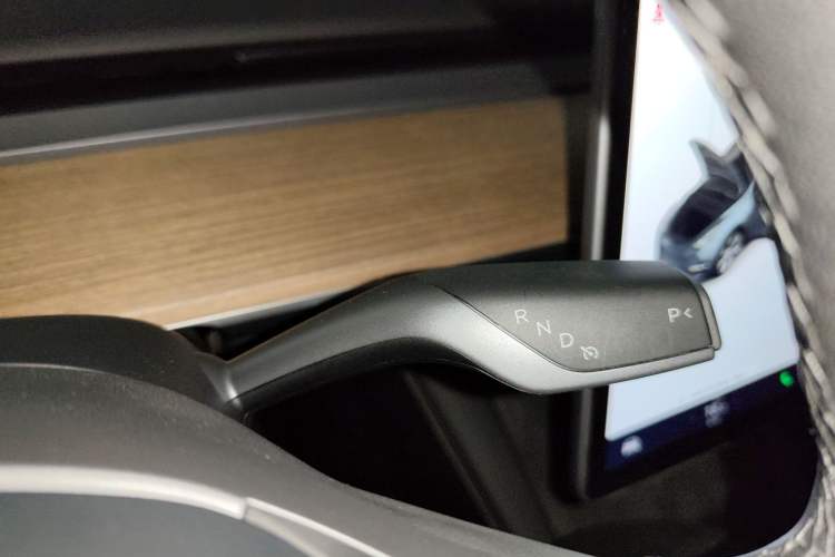 Used Tesla Model Y 2021 Standard Range Rear-Wheel Drive Version