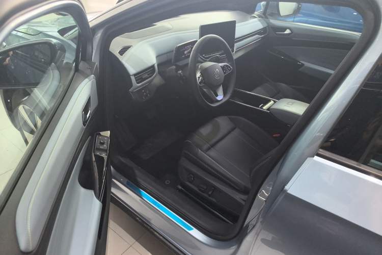 Used Volkswagen ID.4 X 2025 Smart Version Pure & Intelligent Enjoyment Edition