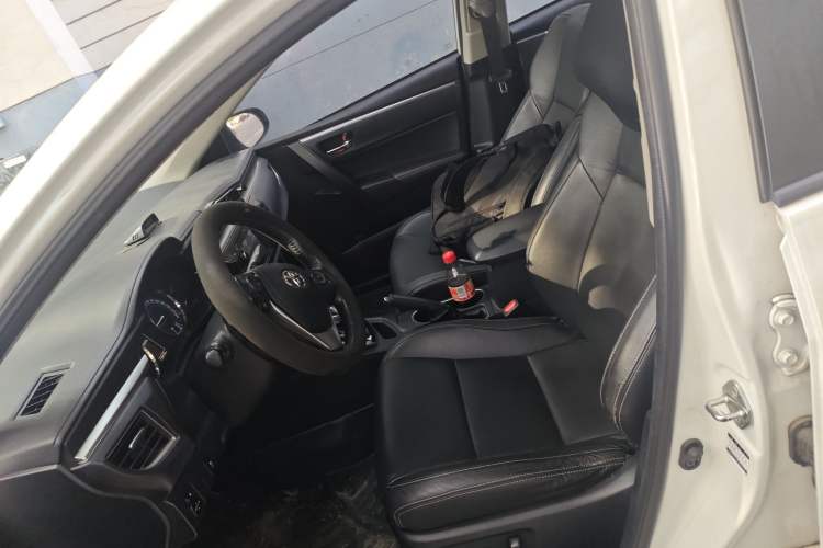 Used Toyota Levin 2016 Dual-Engine 1.8H GS-L E-CVT Leading Edition Left Front Seat