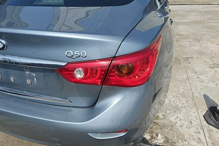 Used Infiniti Q50 2014 2.0T Luxury Edition