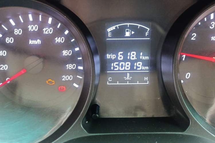 Used Jinbei 750 2015 1.5L Luxury Model