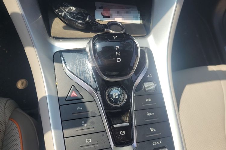 Used BYD Song Pro New Energy 2024 HONOR Edition DM-i 110KM Excellence Model Gear Lever