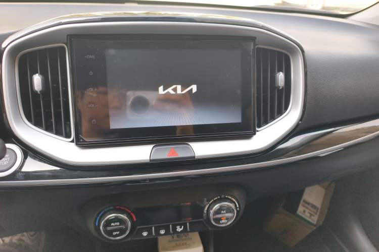 Used Kia kx1 Stonic 2026 Model 1.4L Sunroof Edition
