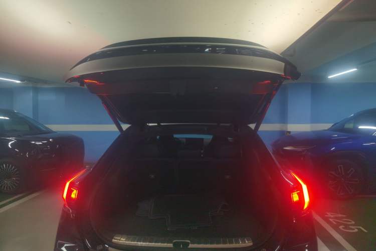 Used Zeekr 001 2024 YOU Edition 100 kWh All-Wheel Drive